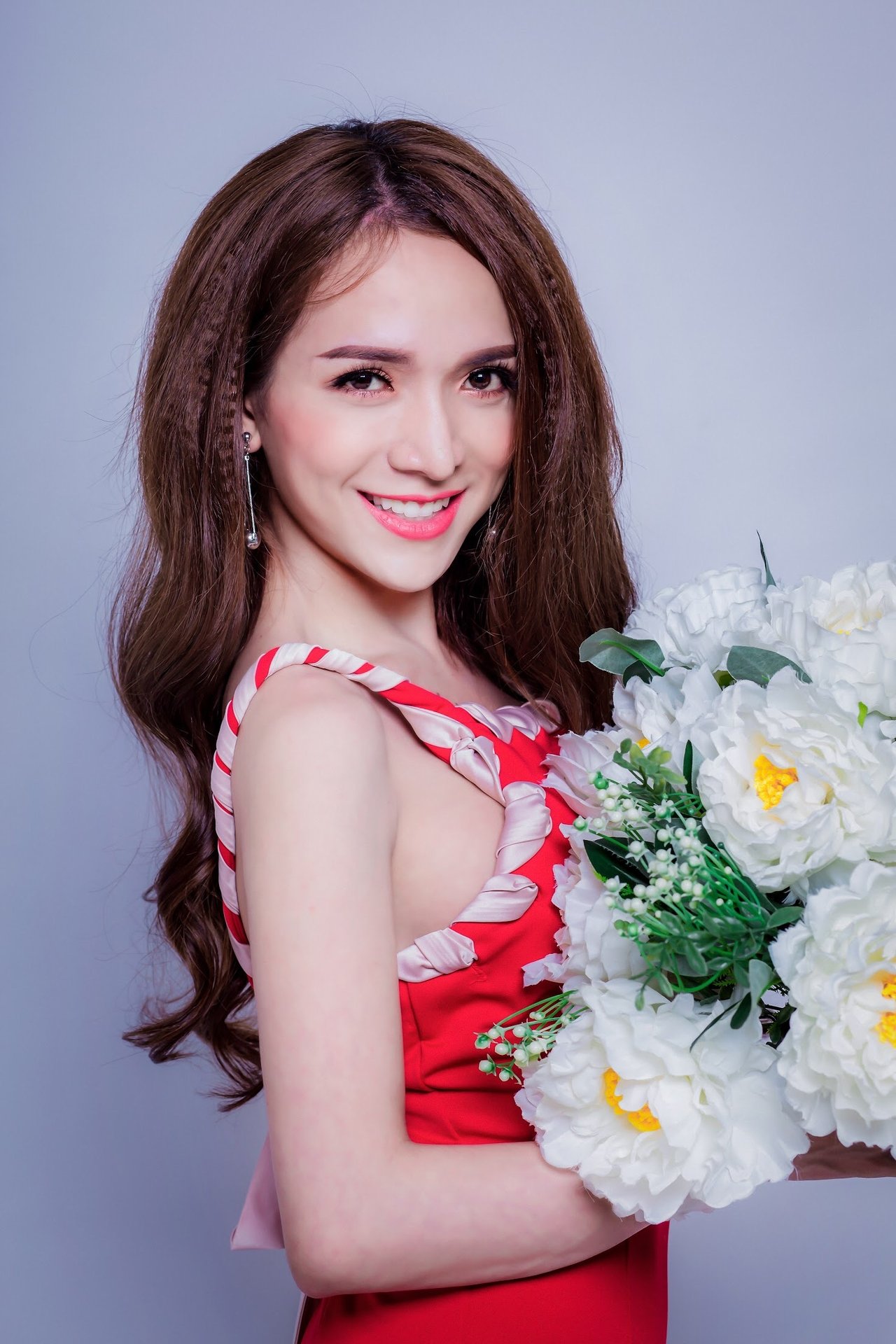 hot-girl-chuyen-gioi-tran-doan-thu-nhap-vai-ngan-dothang-danh-hon-100-trieu-dong-lam-tu-thien