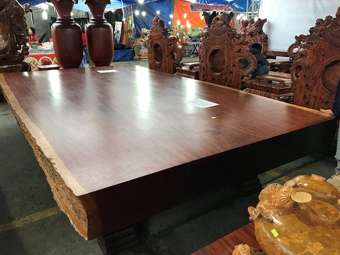 Những bộ phản tiền tỉ xuất hiện ở Hội hoa xuân Đà Nẵng