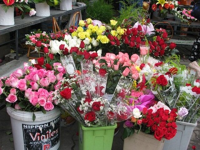 thi-truong-qua-valentine-2018-hoa-hong