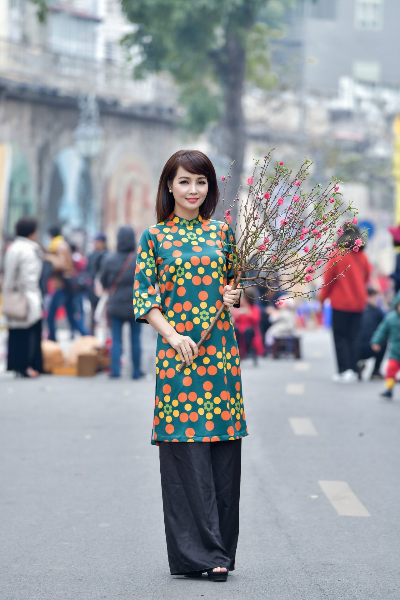 tro-chuyen-cung-sao-kham-pha-phong-tuc-don-tet-am-cung-cua-gia-dinh-nu-dien-vien-mai-thu-huyen