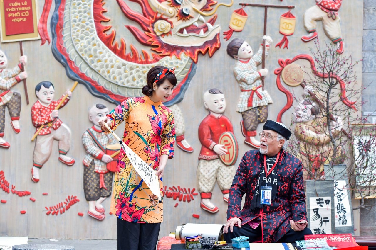 tro-chuyen-cung-sao-kham-pha-phong-tuc-don-tet-am-cung-cua-gia-dinh-nu-dien-vien-mai-thu-huyen