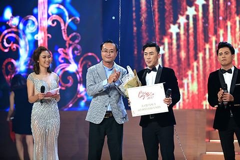 Chàng trai kẹo kéo Mạnh Nguyên là Quán quân Solo cùng Bolero 2017