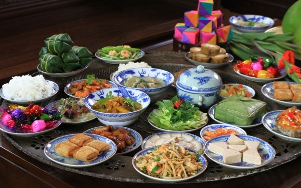 Khám phá những điều thú vị trong mâm cơm cúng tất niên 3 miền dịp Tết Nguyên đán
