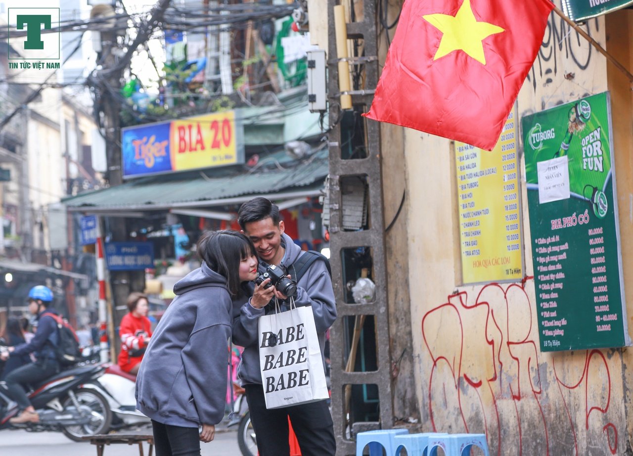 ha-noi-trang-tri-don-tet