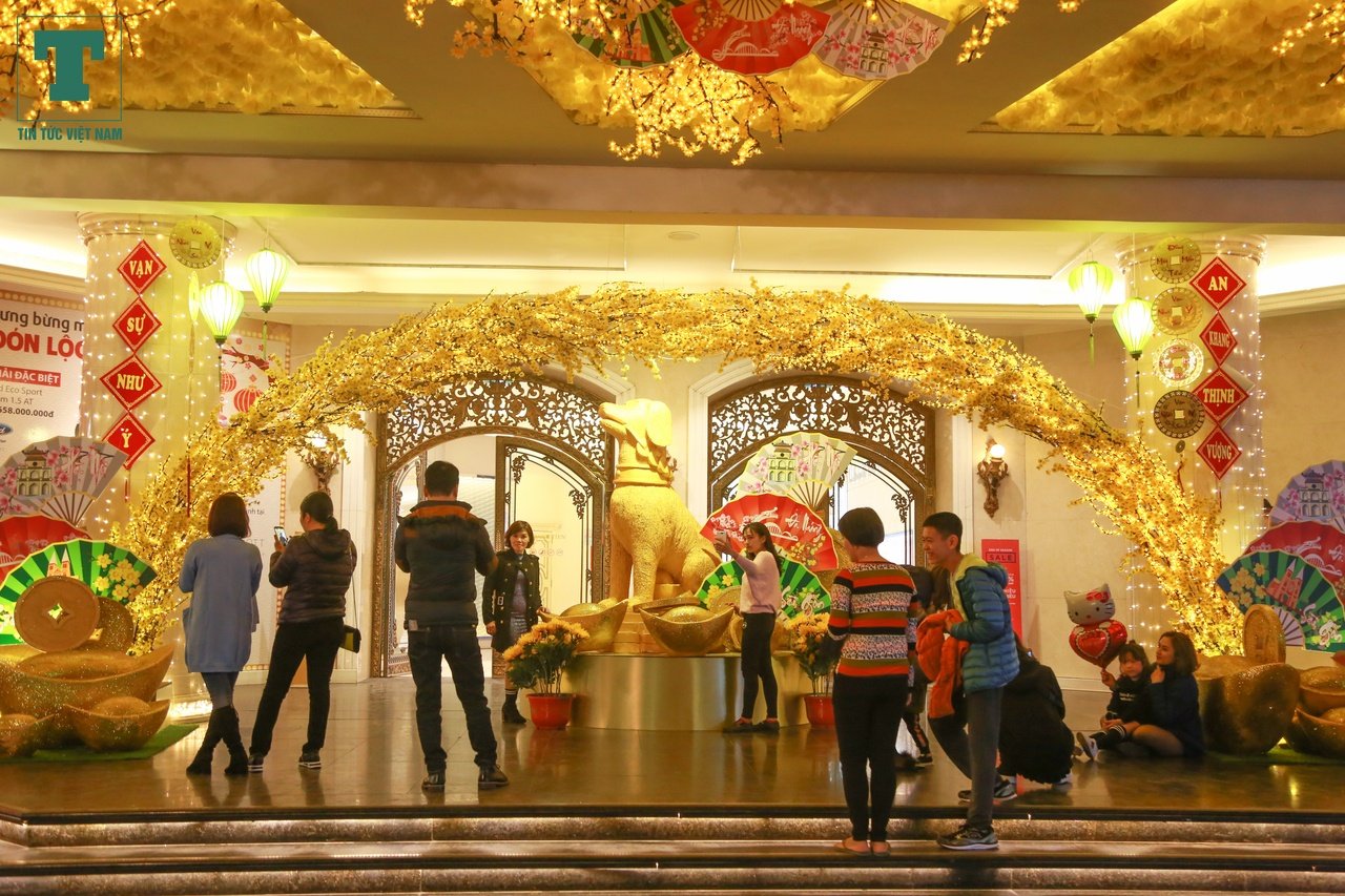 ha-noi-trang-tri-don-tet