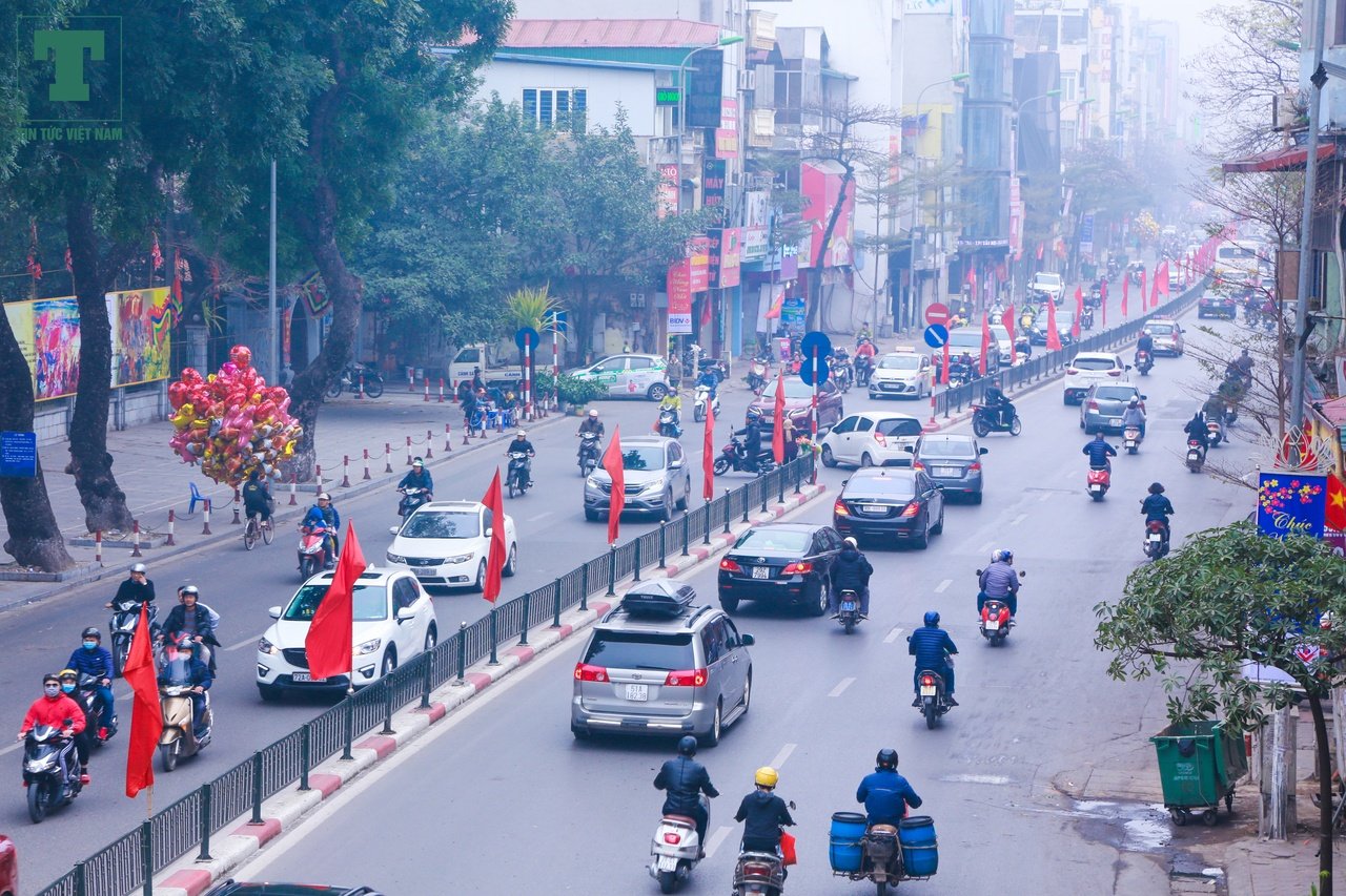 ha-noi-trang-tri-don-tet