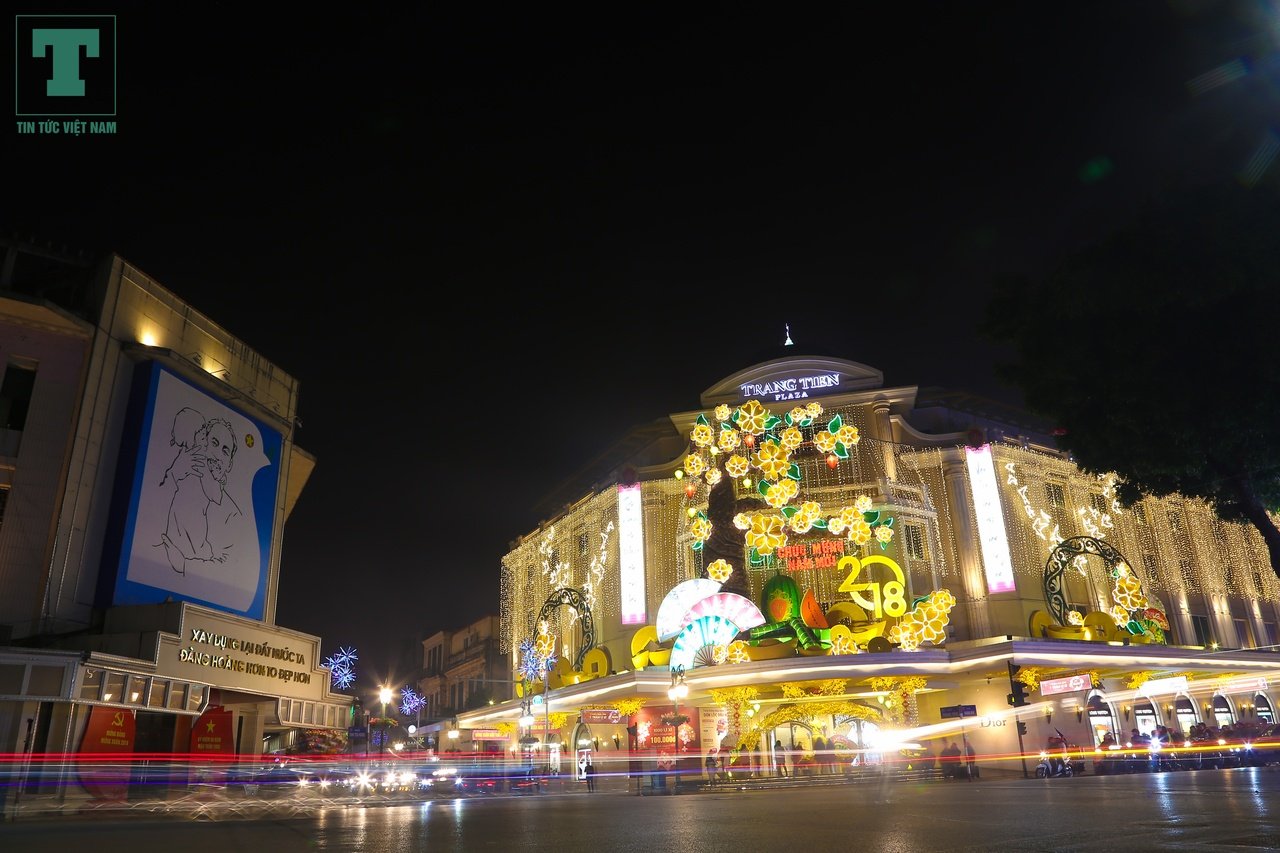 ha-noi-trang-tri-don-tet