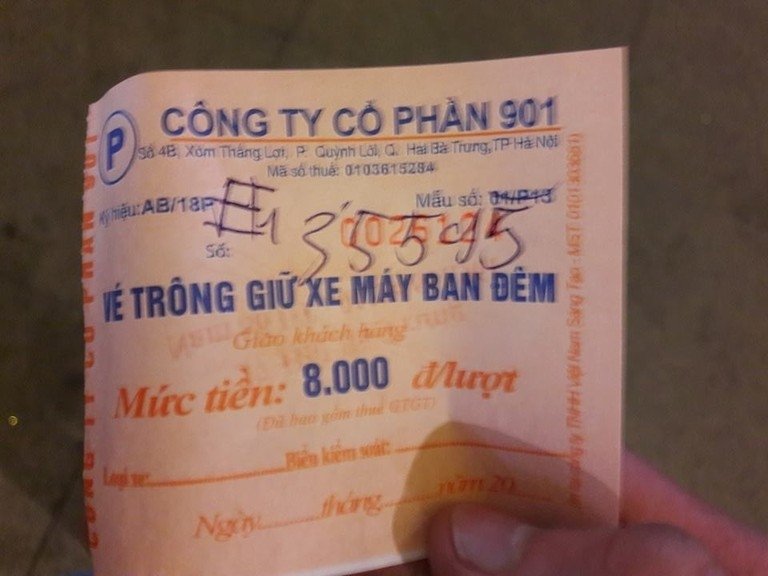ra-bo-ho-hoan-kiem-don-giao-thua-nguoi-ha-noi-khoc-thet-vi-gia-ve-gui-xe