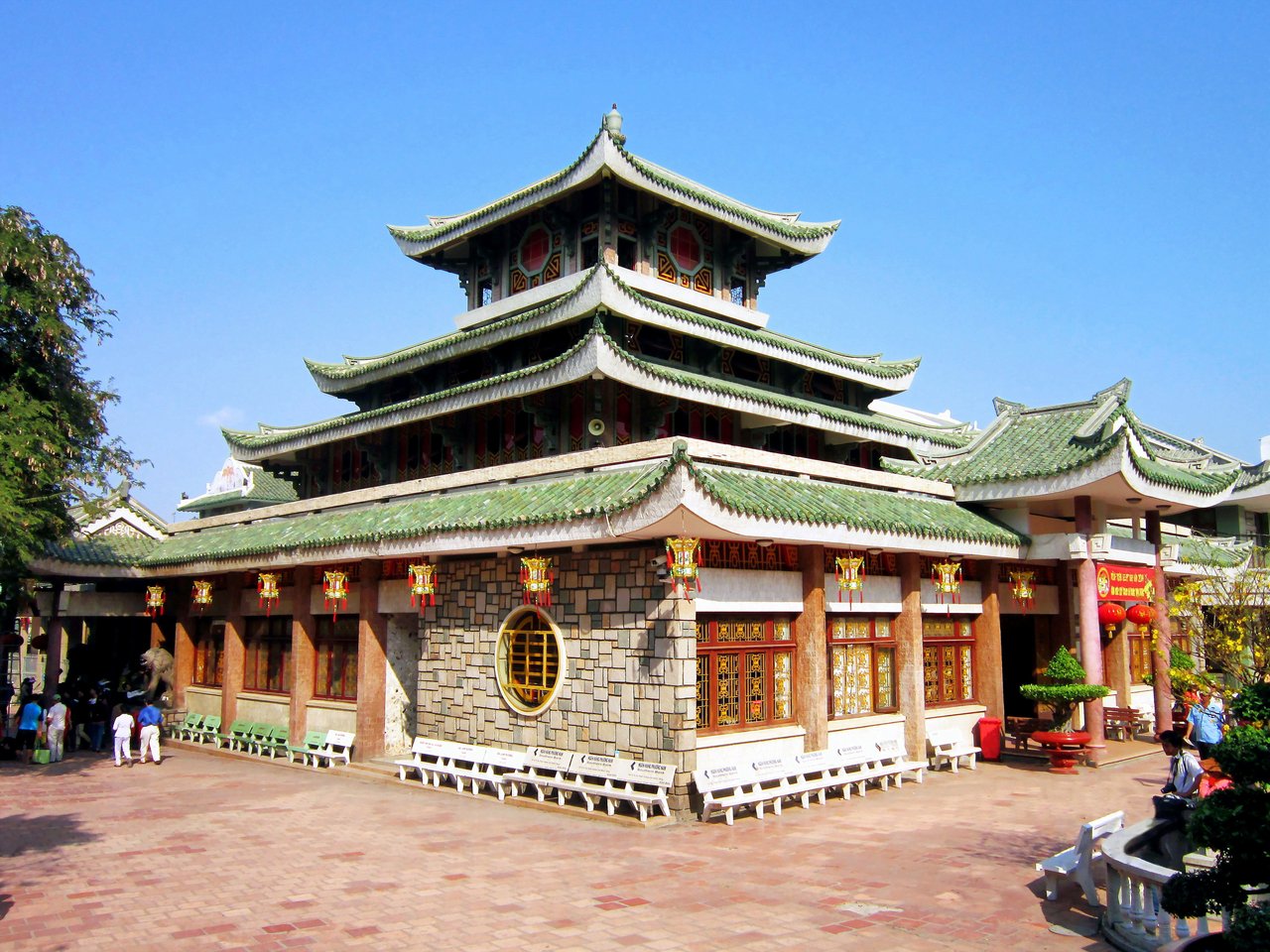 Những ngôi chùa đông khách nhất dịp đầu xuân hình ảnh 10 Những ngôi chùa đông khách nhất dịp đầu xuân