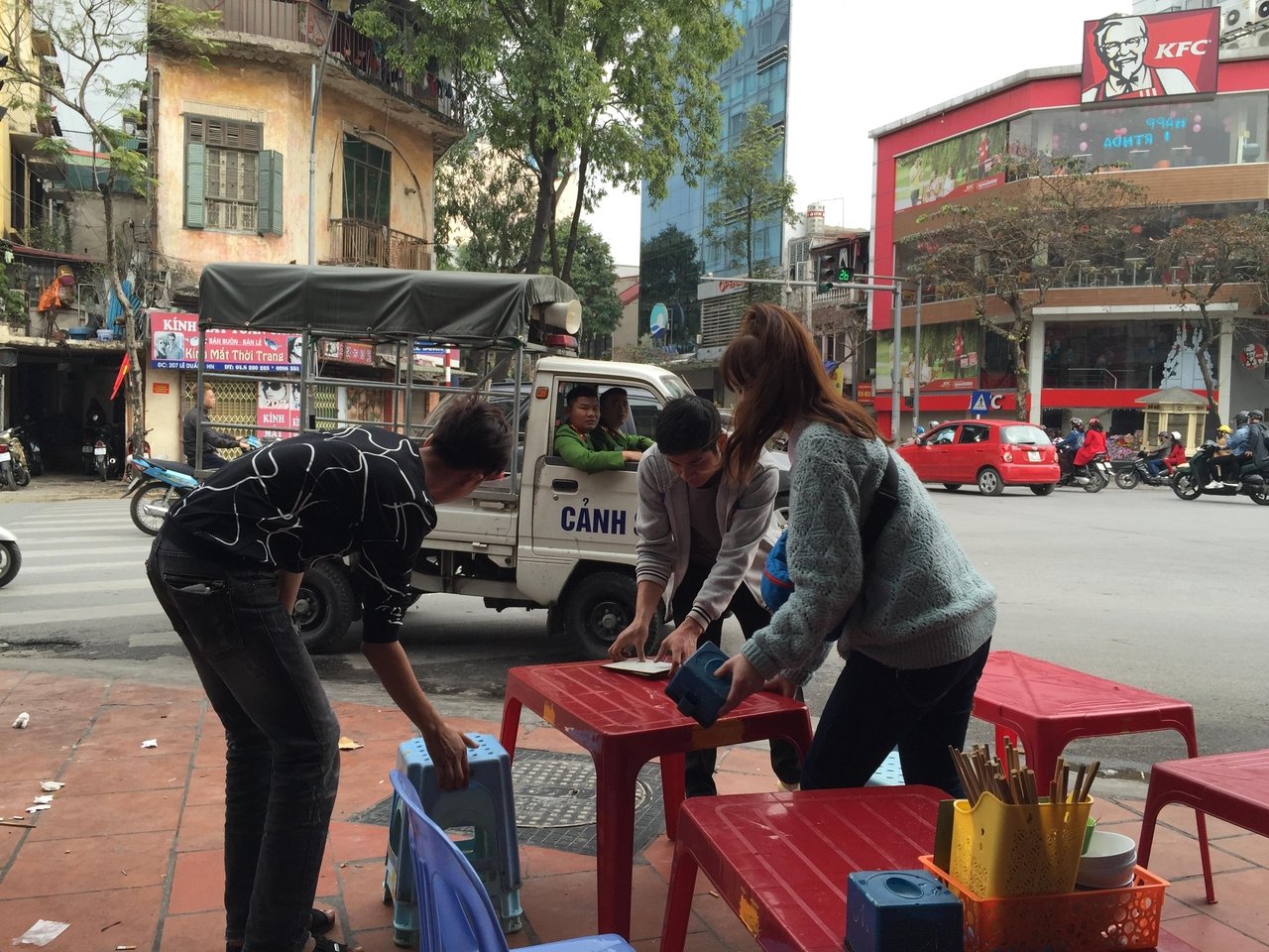 ha-noi-mung-1-tet-xuong-pho-bia-hoi-via-he