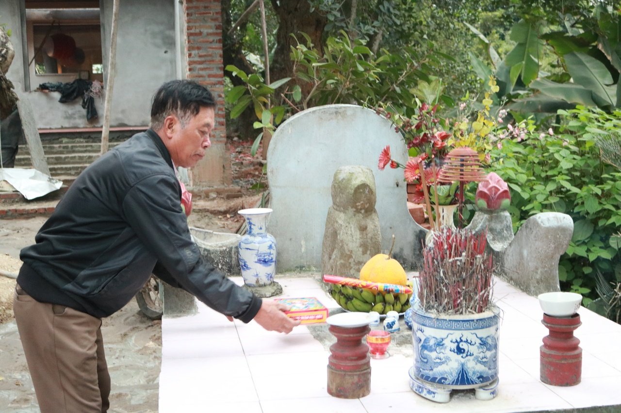 chuyen-it-biet-ve-tuc-tho-cho-da-cua-nguoi-viet