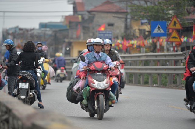 mung-4-tet-tac-keo-dai-tren-cao-toc-phap-van-cau-gie