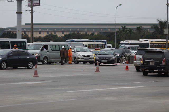 mung-4-tet-tac-keo-dai-tren-cao-toc-phap-van-cau-gie