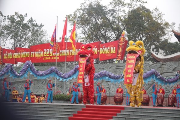 tung-bung-khai-hoi-go-dong-da
