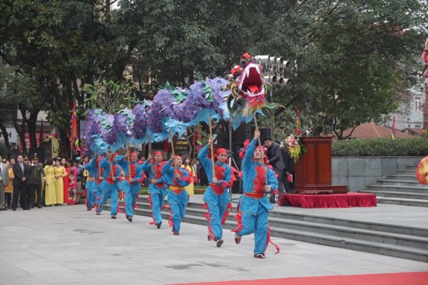 tung-bung-khai-hoi-go-dong-da