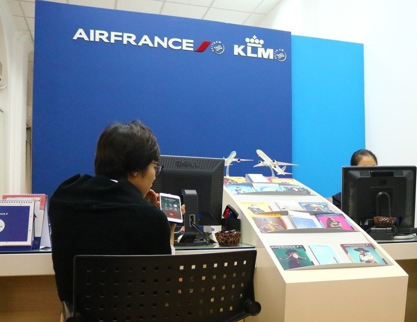 ngay-dau-di-lam-tro-lai-sau-tet-khach-hang-vay-van-phong-air-france-yeu-cau-tra-loi-viec-huy-ve