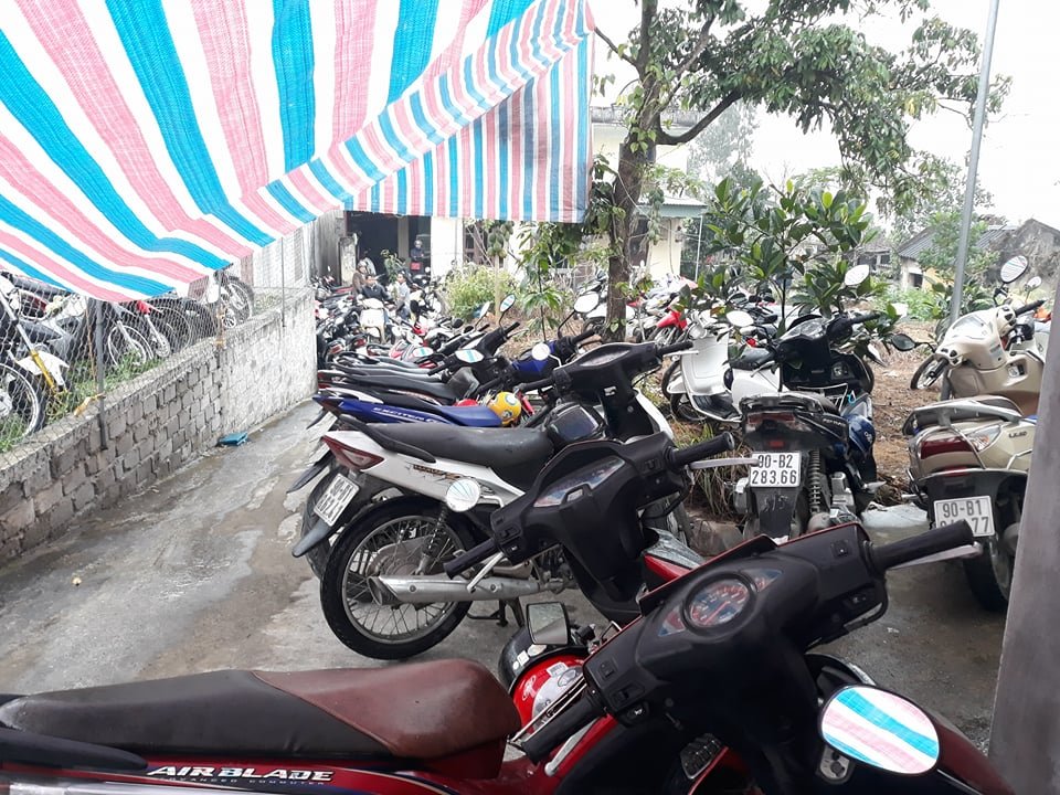 cho-vieng-nam-dinh-tac-duong-hang-km