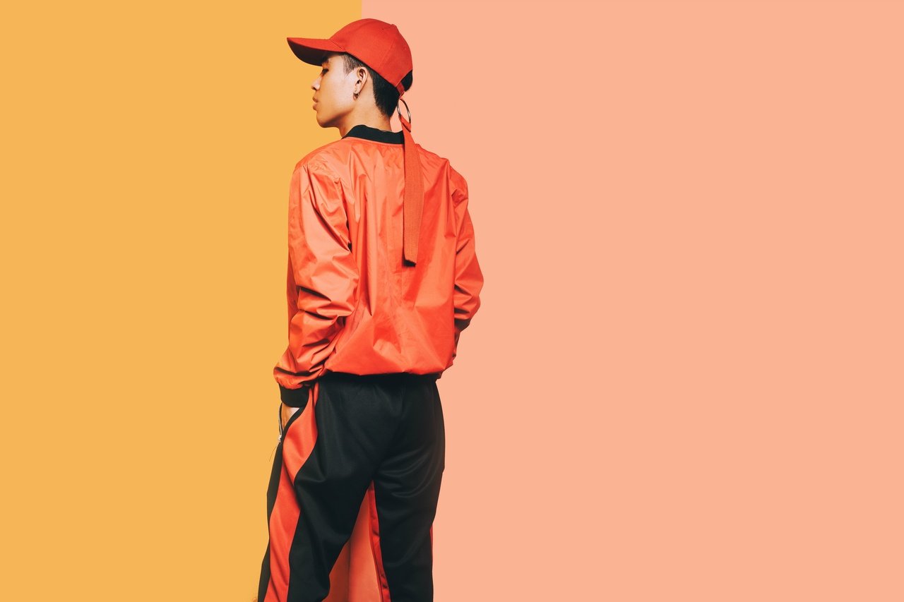 stylist-hoang-nhat-anh-chieu-khach-hang-khong-co-nghia-la-danh-mat-ban-sac