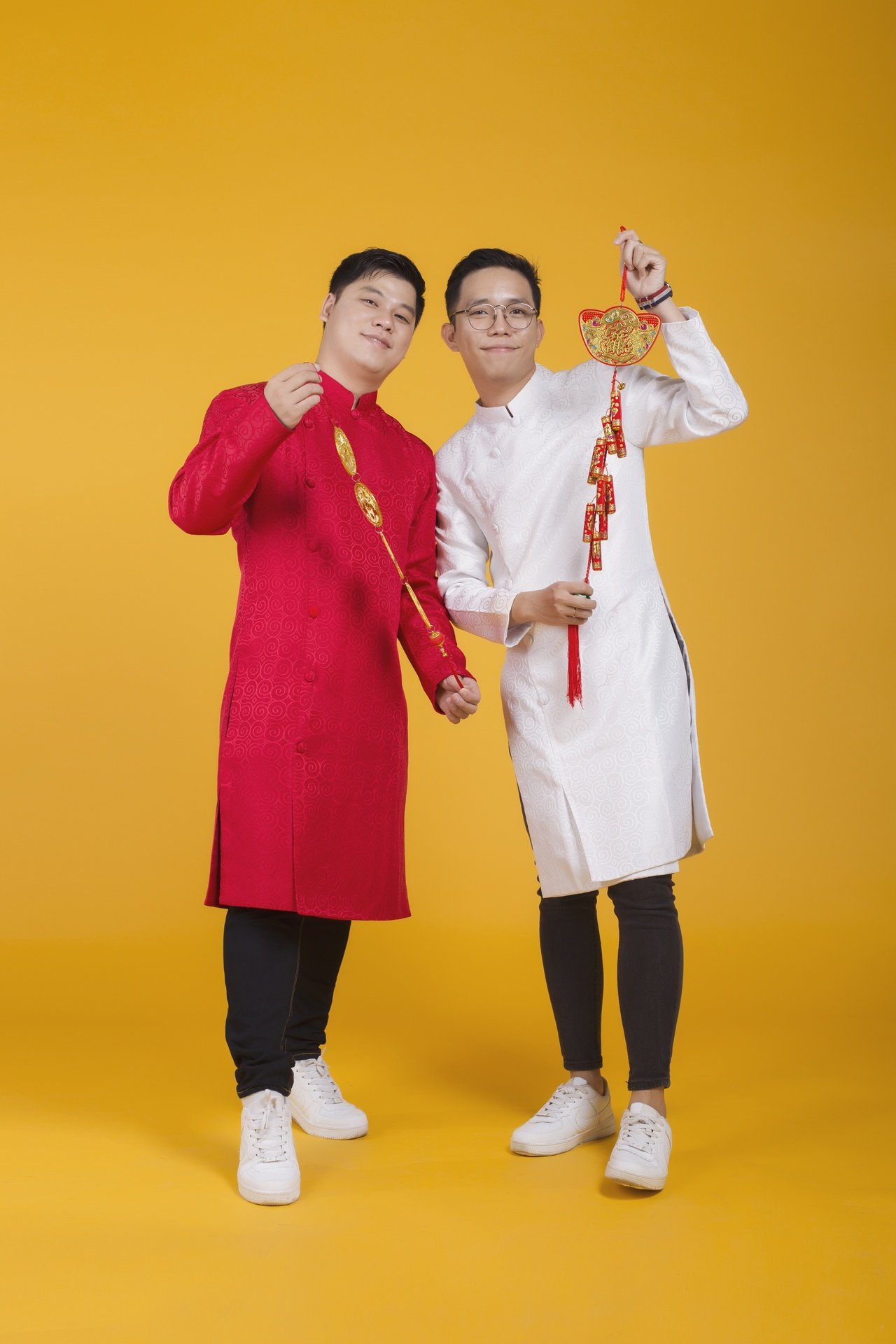 tinh-yeu-ngot-hon-mia-lui-cua-hai-chang-trai-khien-cong-dong-lgbt-ghen-ti