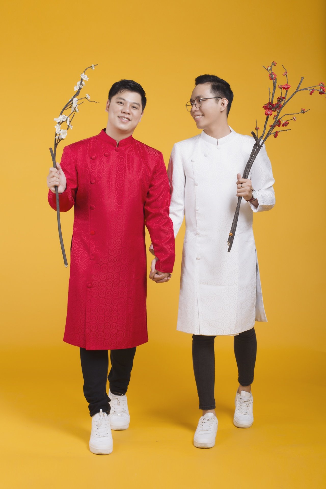 tinh-yeu-ngot-hon-mia-lui-cua-hai-chang-trai-khien-cong-dong-lgbt-ghen-ti