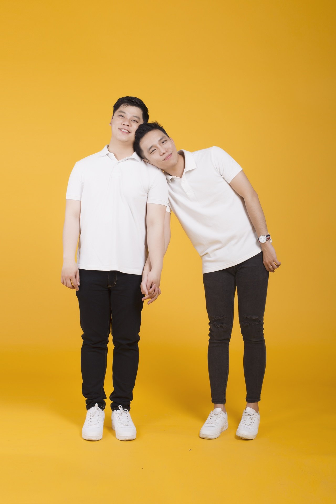 tinh-yeu-ngot-hon-mia-lui-cua-hai-chang-trai-khien-cong-dong-lgbt-ghen-ti