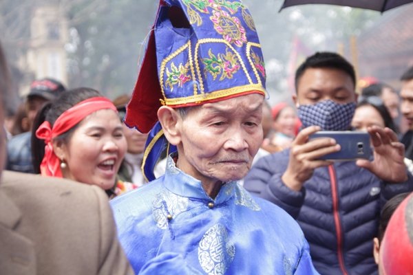 tung-bung-le-hoi-thoi-com-thi-lang-thi-cam