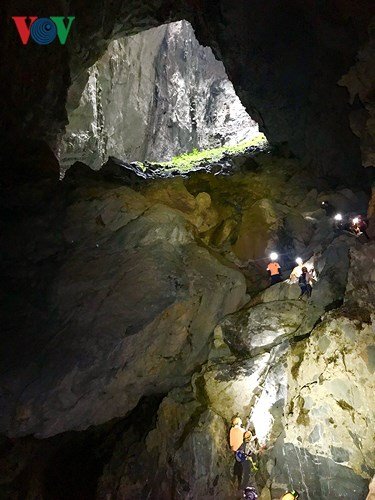 Đầu Xuân khám phá hang Sơn Đoòng