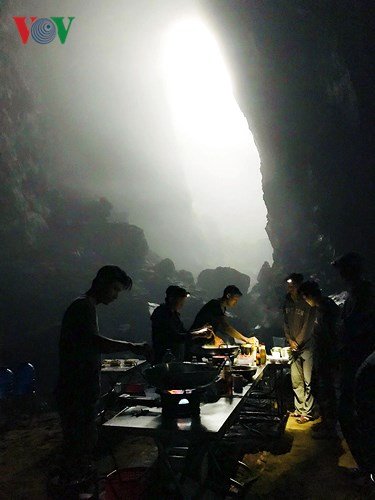 Đầu Xuân khám phá hang Sơn Đoòng