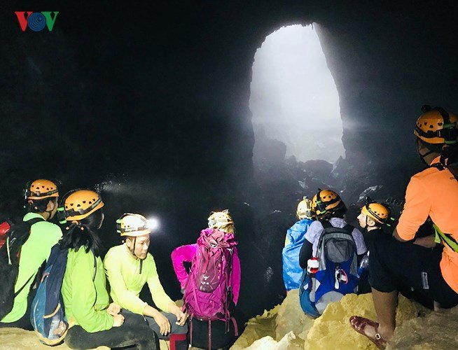 Đầu Xuân khám phá hang Sơn Đoòng