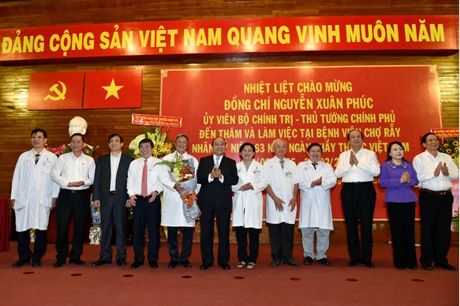 Thủ tướng tặng món quà đặc biệt cho bệnh viện Chợ Rẫy