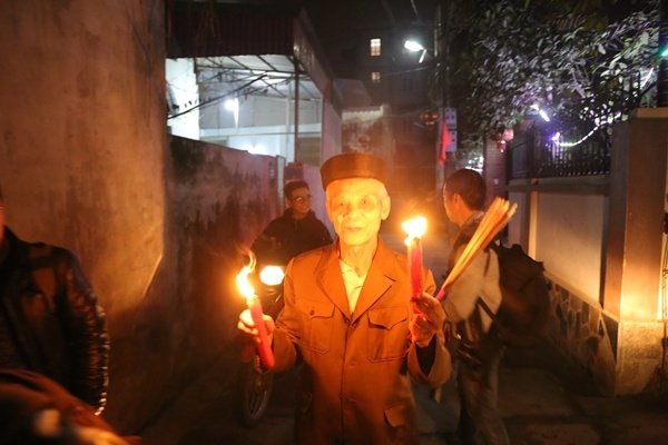 ha-noi-tung-bung-khai-hoi-le-lay-do-dau-nam