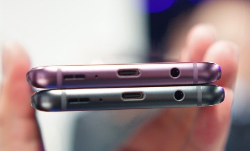 mwc-2018-samsung-s9s9-chinh-thuc-xuat-hien-voi-phong-cach-binh-cu-ruou-moi