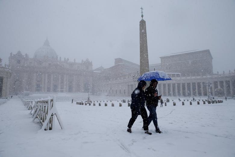 'Quái vật phương Đông' mang tuyết hiếm đến Rome