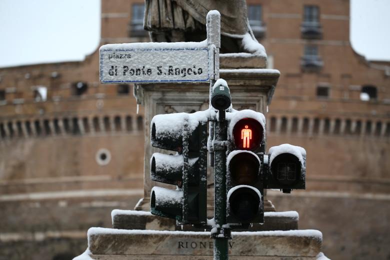 'Quái vật phương Đông' mang tuyết hiếm đến Rome