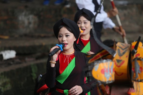 ghe-ve-bac-ninh-tham-gia-le-hoi-lim-dac-sac
