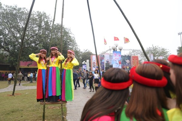 ghe-ve-bac-ninh-tham-gia-le-hoi-lim-dac-sac