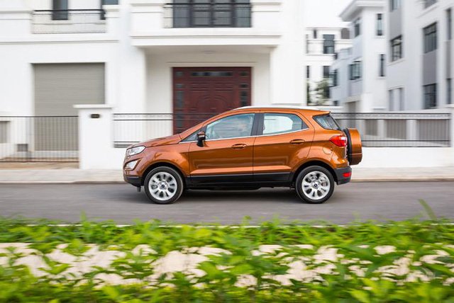 Ford EcoSport 2018 nâng cấp triệt để từ trong ra ngoài