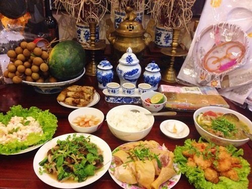 ram-thang-gieng-nam-mau-tuat-2018-vao-ngay-nao