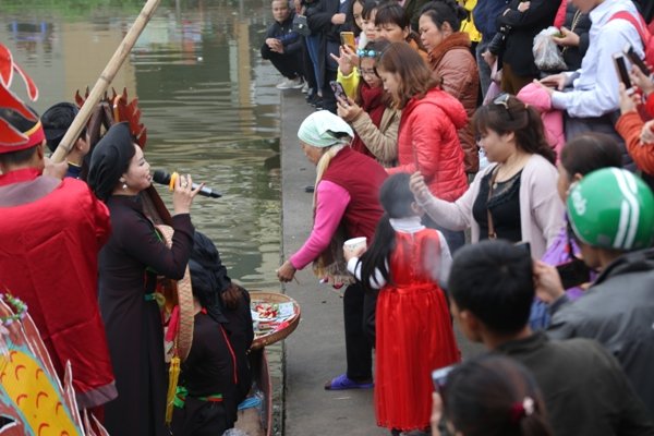 tinh-trang-ngua-non-xin-tien-o-hoi-lim-van-dien-ra