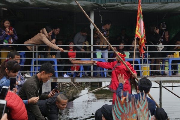 tinh-trang-ngua-non-xin-tien-o-hoi-lim-van-dien-ra