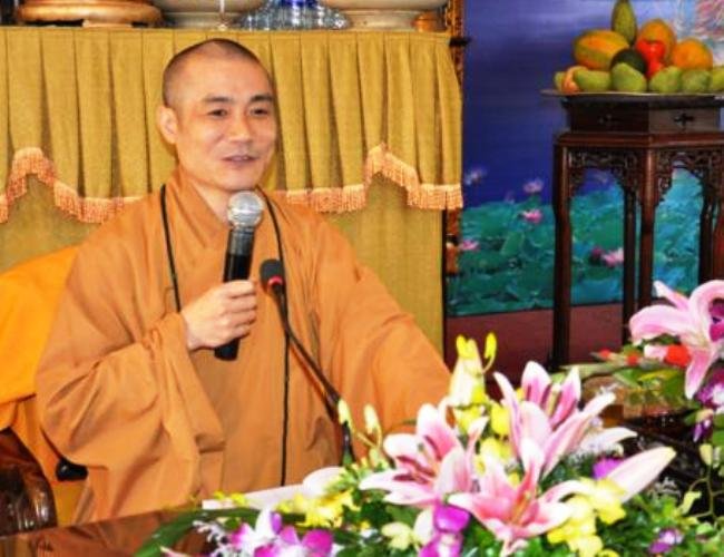 xoa-tien-tuong-phat-cau-may-van-may-chua-thay-ruoc-hoa-day-than