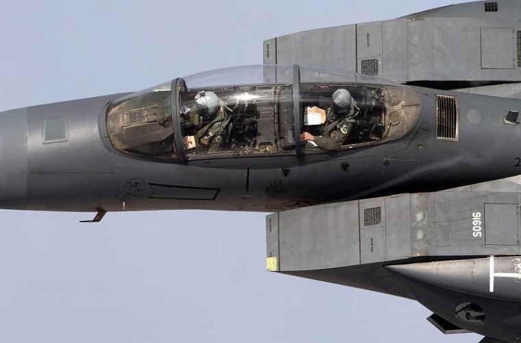Mãn nhãn Đại bàng tấn công F15E Mỹ trình diễn ở xứ Wales