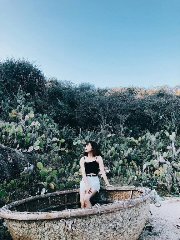 du-lich-binh-dinh-de-nhu-an-keo-voi-nhung-goi-y-cua-co-gai-tre-xinh-dep