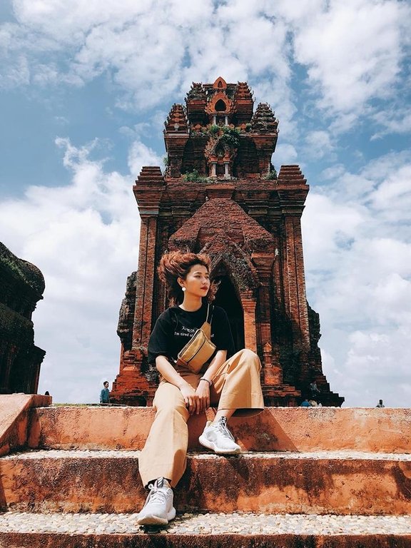 du-lich-binh-dinh-de-nhu-an-keo-voi-nhung-goi-y-cua-co-gai-tre-xinh-dep