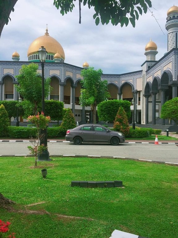 co-gai-mien-nam-chia-se-kinh-nghiem-du-lich-brunei-day-thu-vi