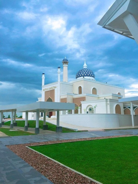 co-gai-mien-nam-chia-se-kinh-nghiem-du-lich-brunei-day-thu-vi