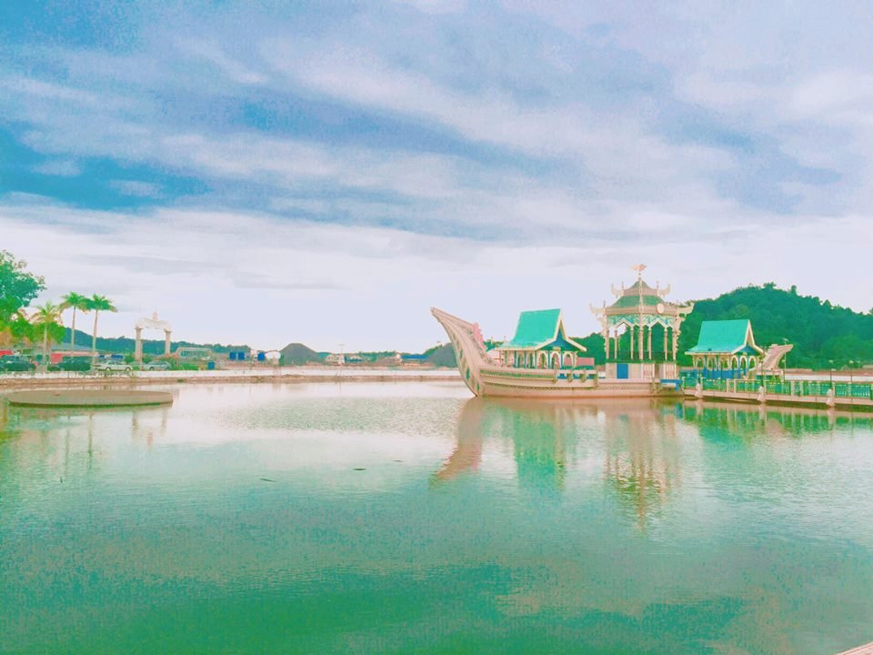 co-gai-mien-nam-chia-se-kinh-nghiem-du-lich-brunei-day-thu-vi