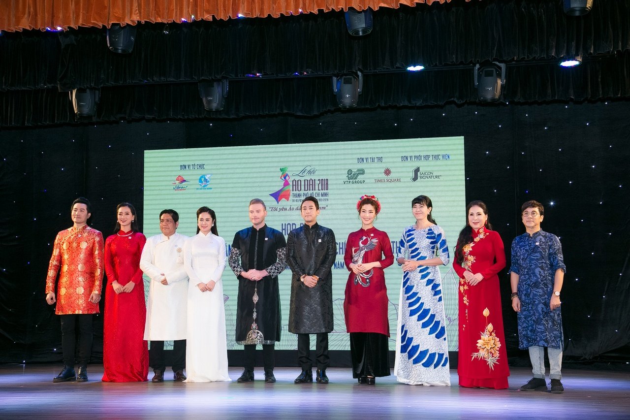 sanh-vai-tai-su-kien-diem-my-va-hua-vi-van-khong-roi-nua-buoc