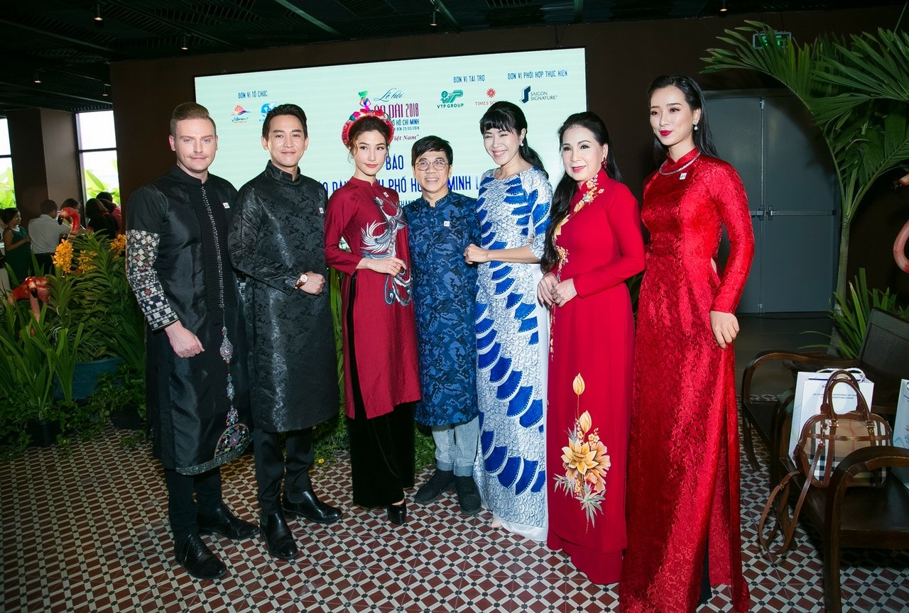 sanh-vai-tai-su-kien-diem-my-va-hua-vi-van-khong-roi-nua-buoc