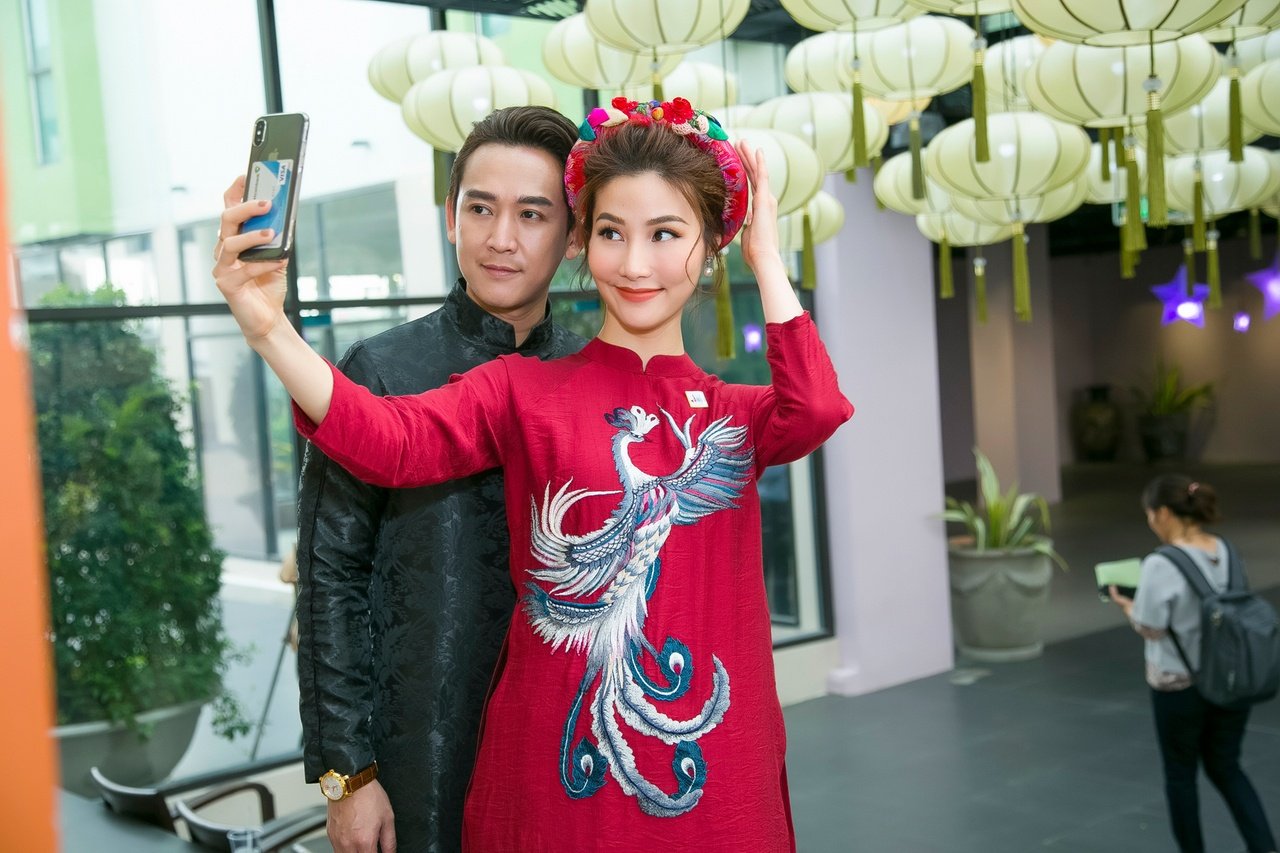 sanh-vai-tai-su-kien-diem-my-va-hua-vi-van-khong-roi-nua-buoc